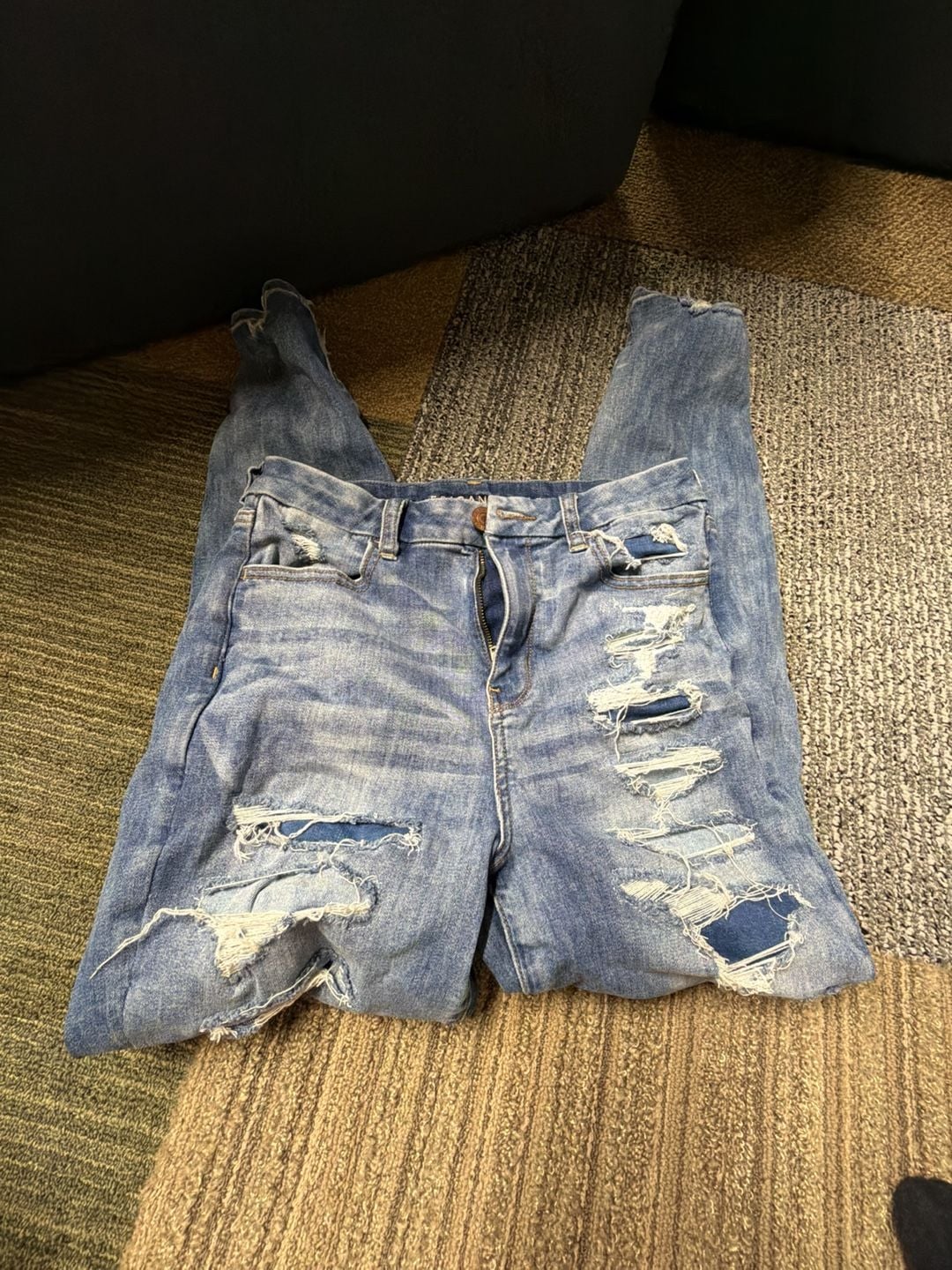American Eagle Next Level Stretch Distressed Skinny Jeans Size 8 Short 1