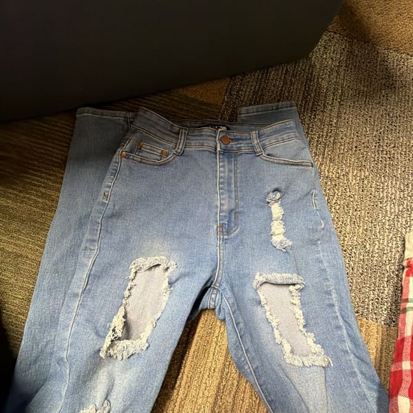 Fashion Nova Distressed High Rise Skinny Jeans Size 7/8