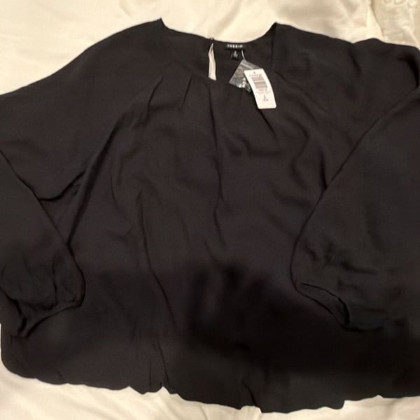 Torrid Black Bubble Hem Blouse Size 2