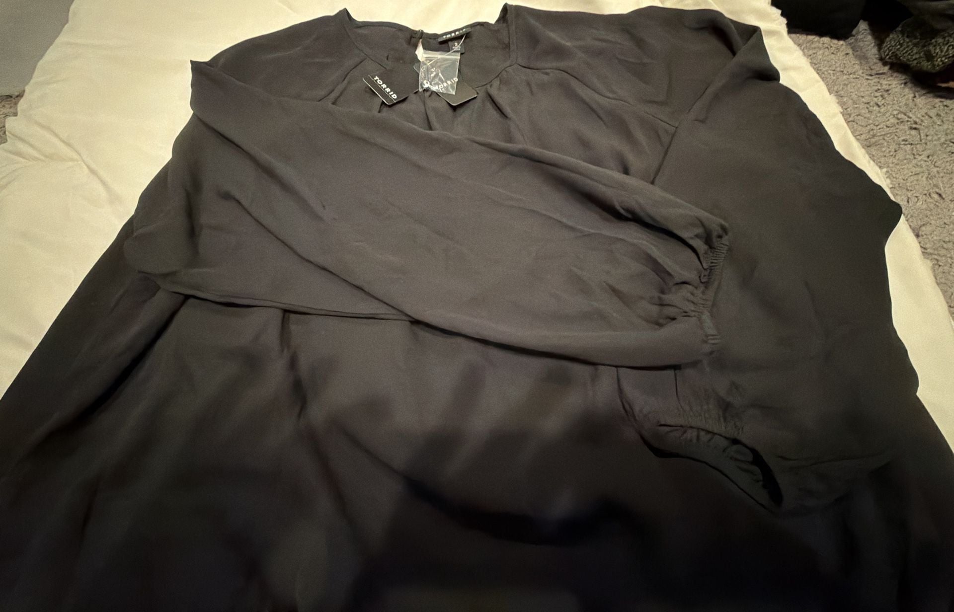 Torrid Black Bubble Hem Blouse Size 2 4