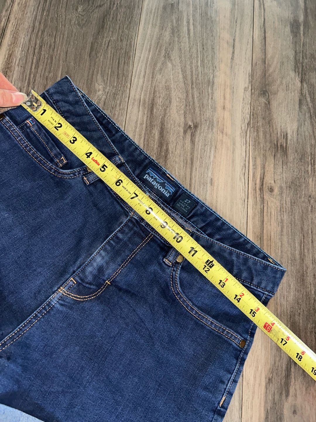 Patagonia Women's Denim Cuffed Shorts Size 27 (4) 4