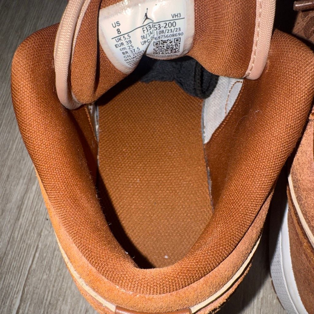 Product thumbnail 4