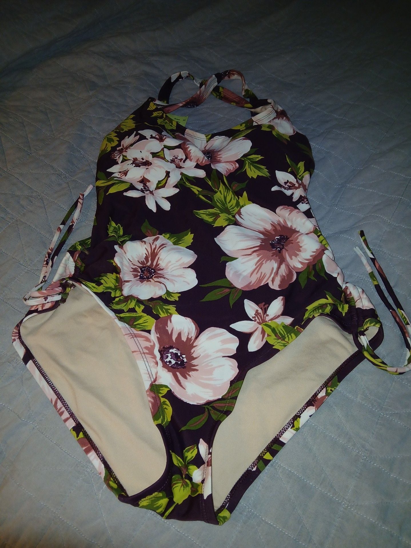 Kana sol,Floral Print One-Piece Swimsuit with Side Ties 1