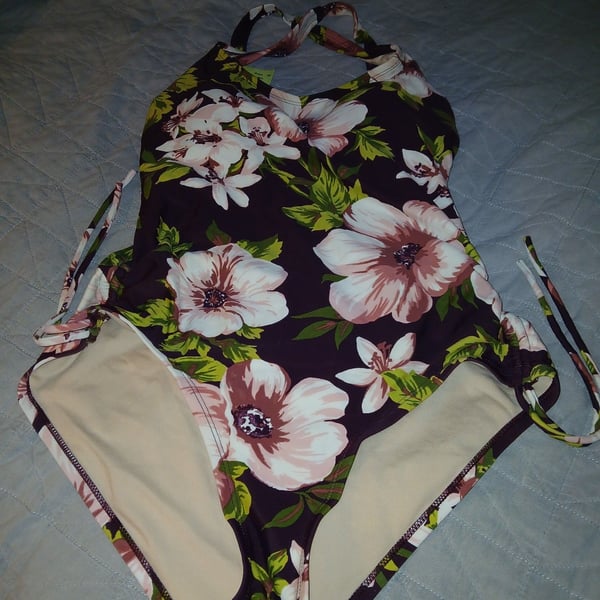 Kana sol,Floral Print One-Piece Swimsuit with Side Ties