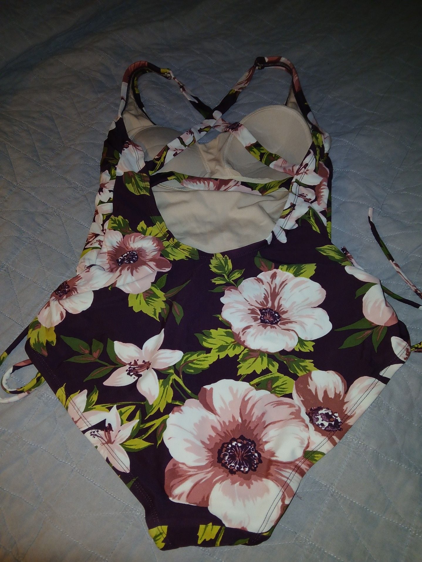 Kana sol,Floral Print One-Piece Swimsuit with Side Ties 2