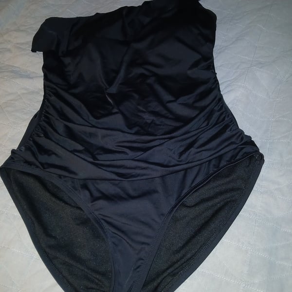 Hilor One-Shoulder Ruffled One-Piece Swimsuit Black Size 14