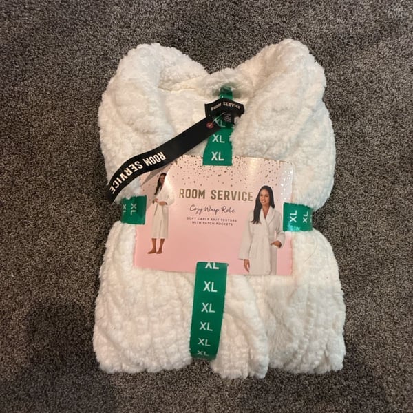 Room Service Cozy Wrap Robe White XL