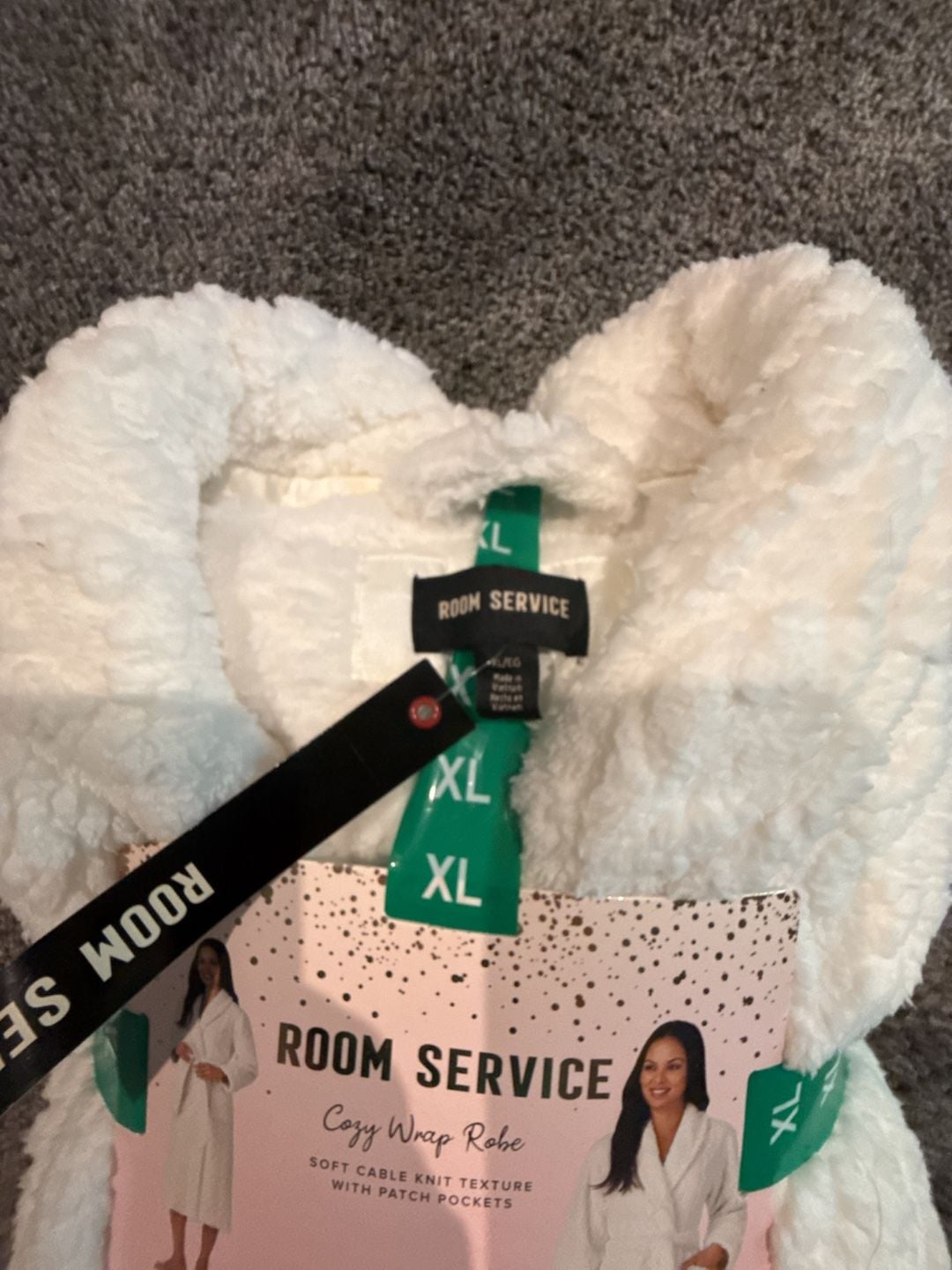 Room Service Cozy Wrap Robe White XL 2