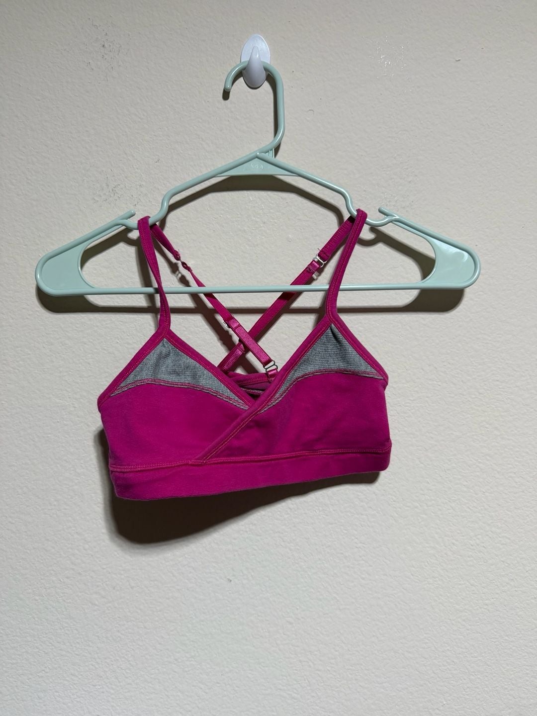Lululemon Sports Bra Size 4 Pink Cross Back 1