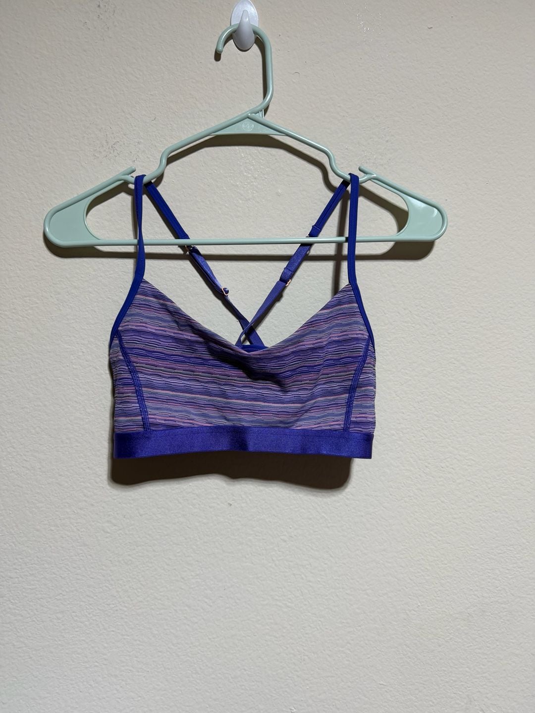 Lululemon Free to Be Bra Wild Size 8 Purple Multi-Stripe 1