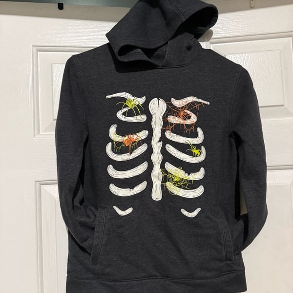 Cat & Jack Skeleton Spider Graphic Hoodie Size Youth M 8/10