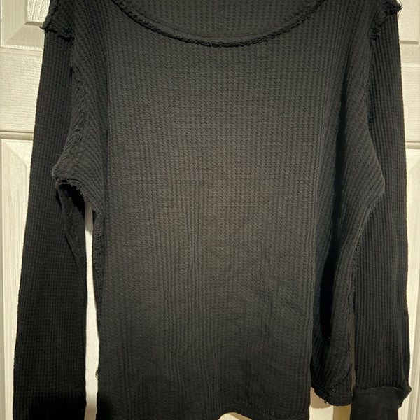 Torrid Black Waffle Knit Inside Out Long Sleeve Top Size 1
