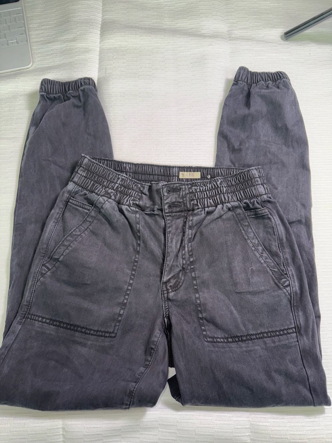 American Eagle Outfitters Size 6 Black Elastic Waist Jogger Pants 2