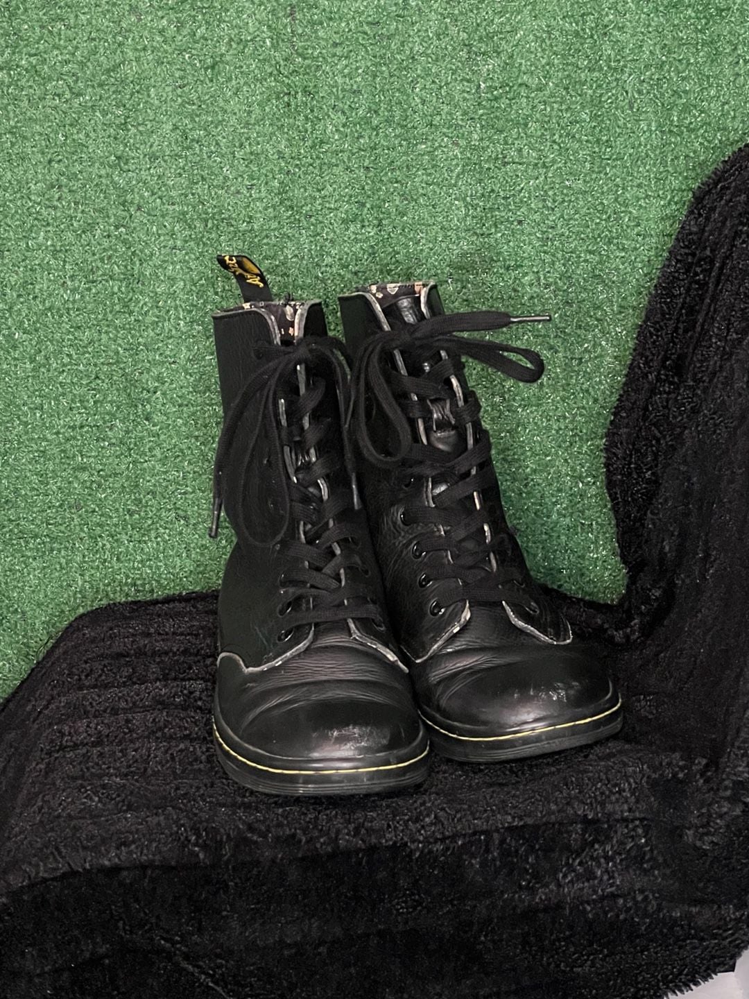 Dr. Martens Stratford Black Leather Floral Lined Boots Women's US 8 3