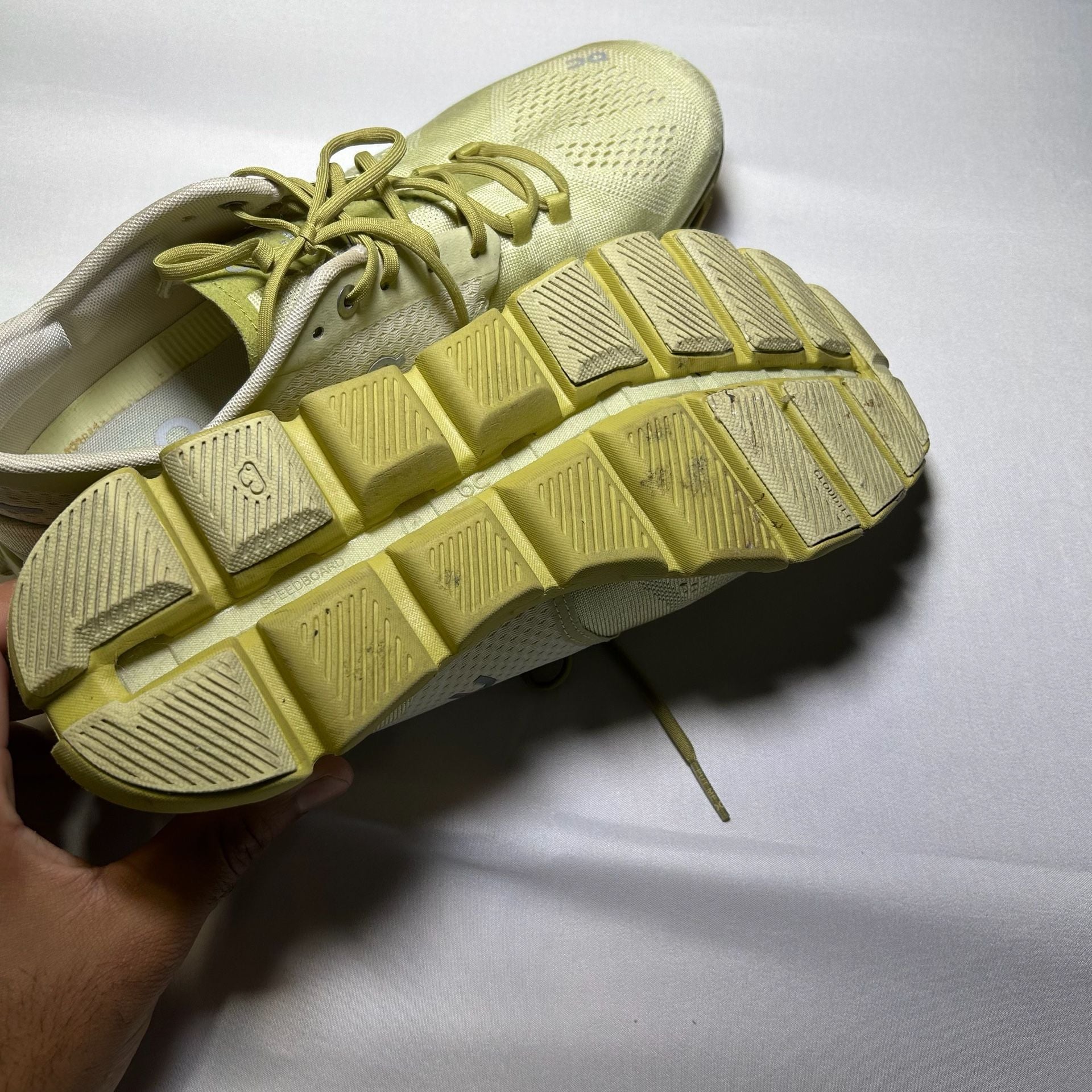 On Running Cloud X Running Shoes Lime Green W11 5