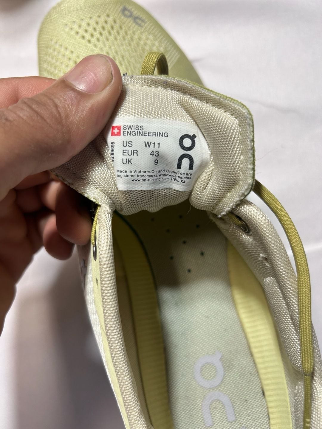 On Running Cloud X Running Shoes Lime Green W11 7