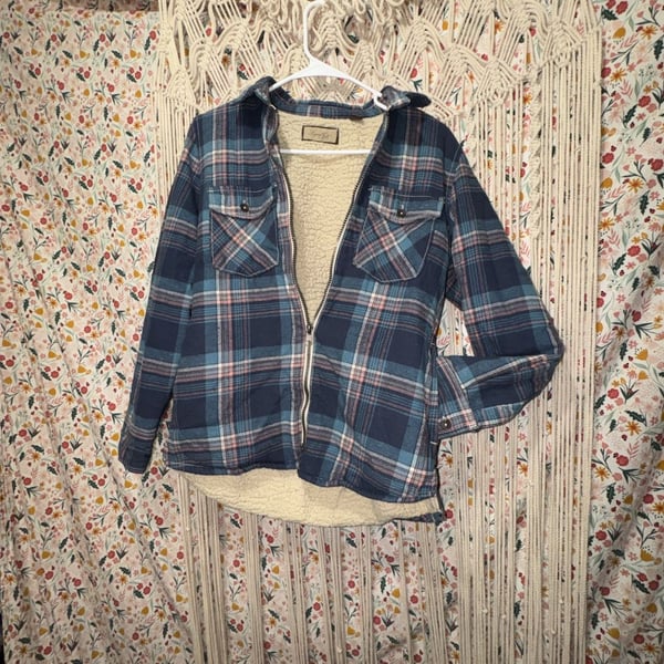 Legacy Falls Women's Size M Blue Plaid Sherpa Lined Zip Up Flannel Jacket