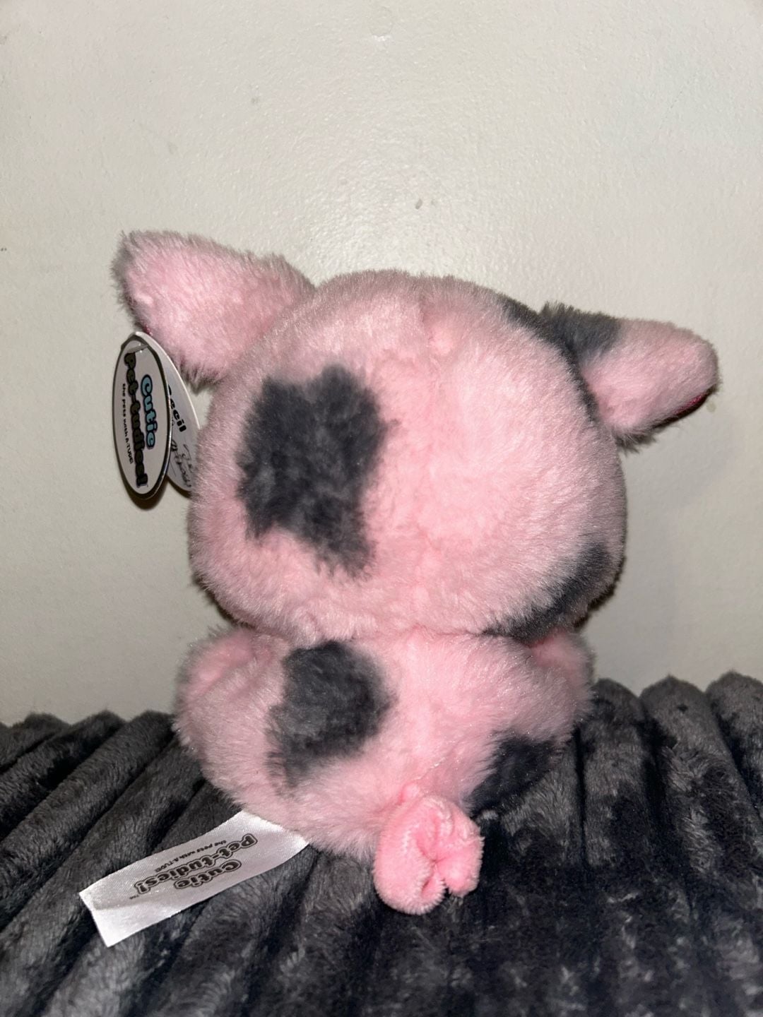 Cutie Pet-tudies 249840 Pig Plush Wrist Cuff – Cecil, 6