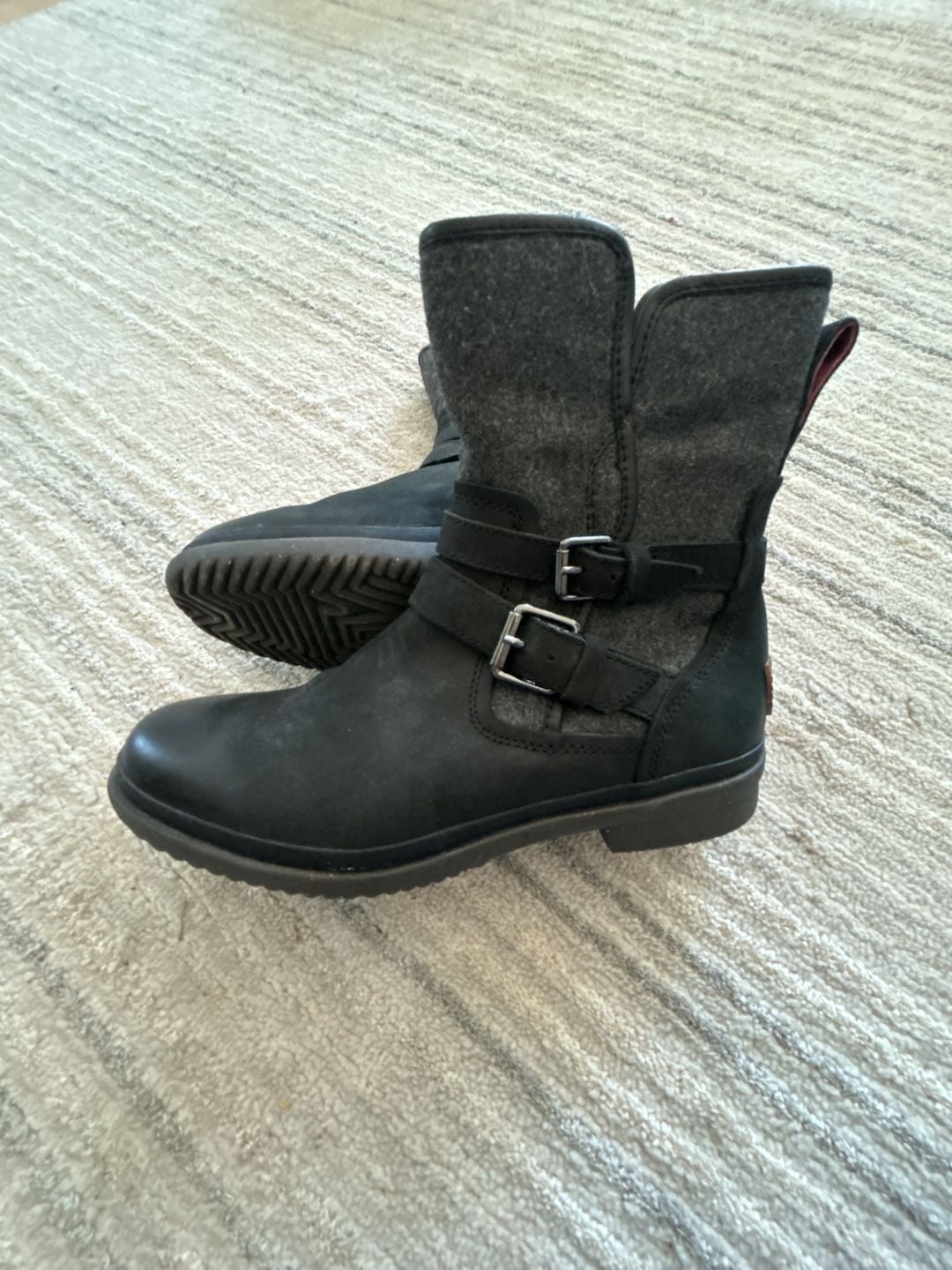 UGG Women's Size 8 Waterproof Buckle Boots 1005269 2