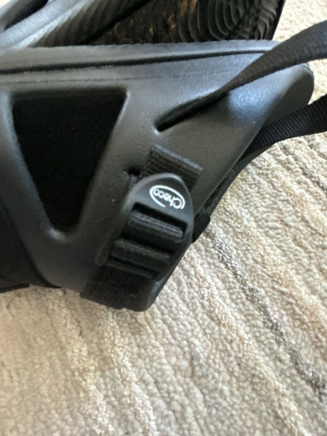 Chacos Chillos Black Sport Strap Sandals 7