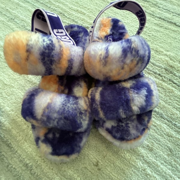 UGG Fluff Yeah Slide Tie Dye Slippers Size 5