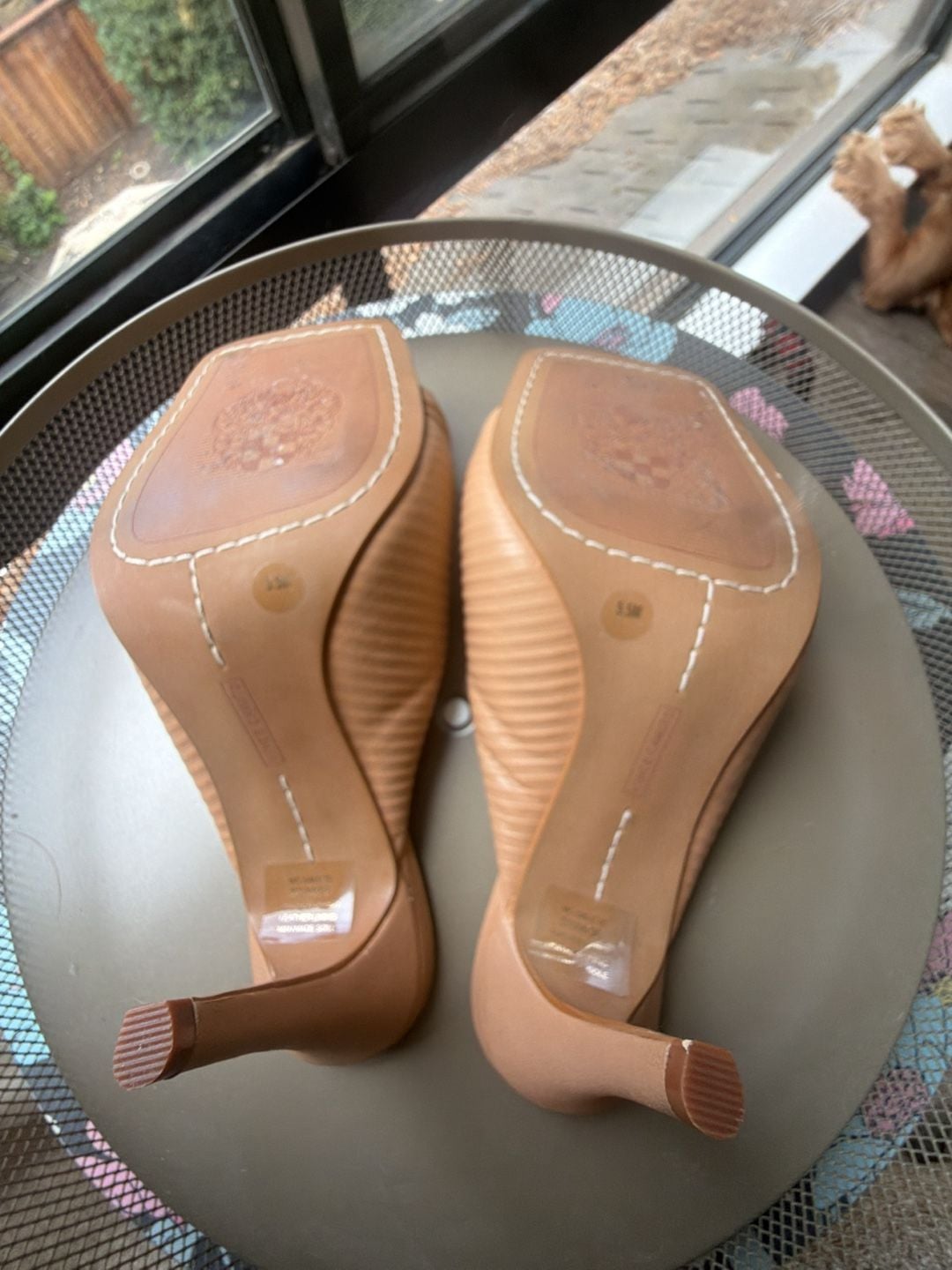 Vince Camuto Tan Leather Twist Strap Square Toe Heeled sandals Size 5.5M 5