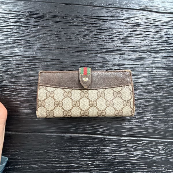 Vintage Gucci Accessory Collection GG Supreme Web Long Wallet
