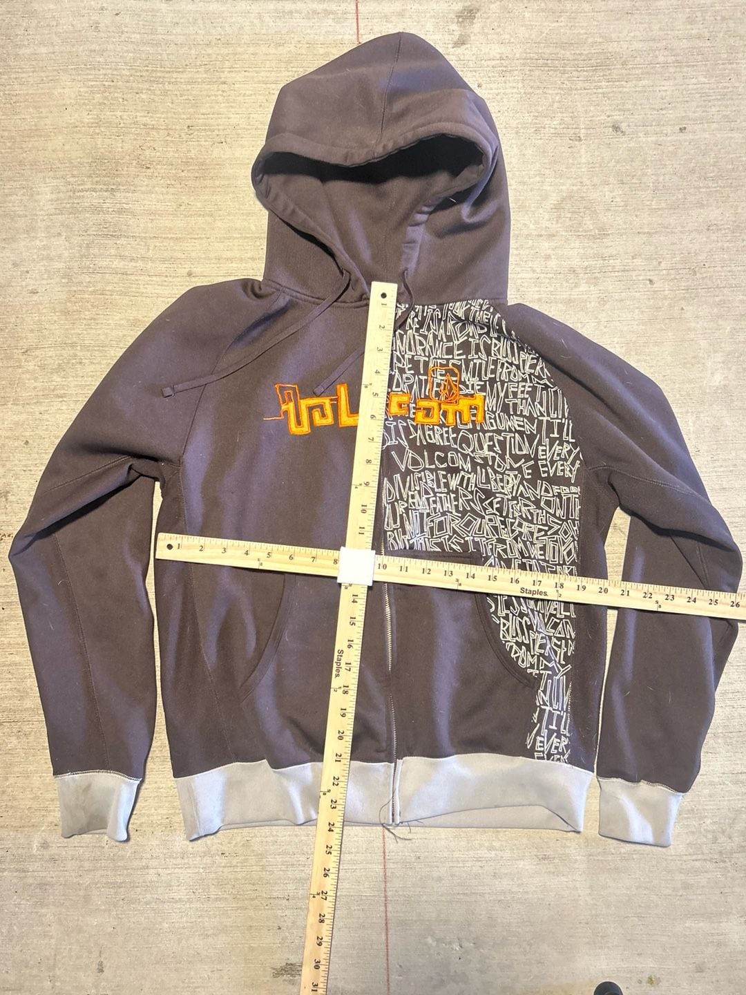 RARE GRAIL Vintage Volcom Full Zip Hoodie Size M Black Graphic Logo 3