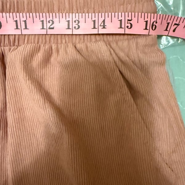 2 pairs Hasizhe Industry 1978 Corduroy Shorts Size M