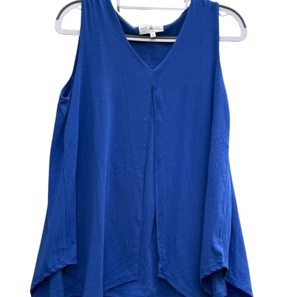 Thyme & Honey Blue Sleeveless V-Neck Split Front Tank Top Size M