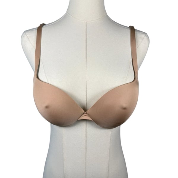 SKIMS Fits Everybody T-Shirt Bra Clay
