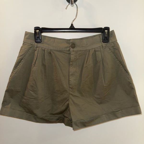 Pistola Olive Green Pleated Shorts Size 27