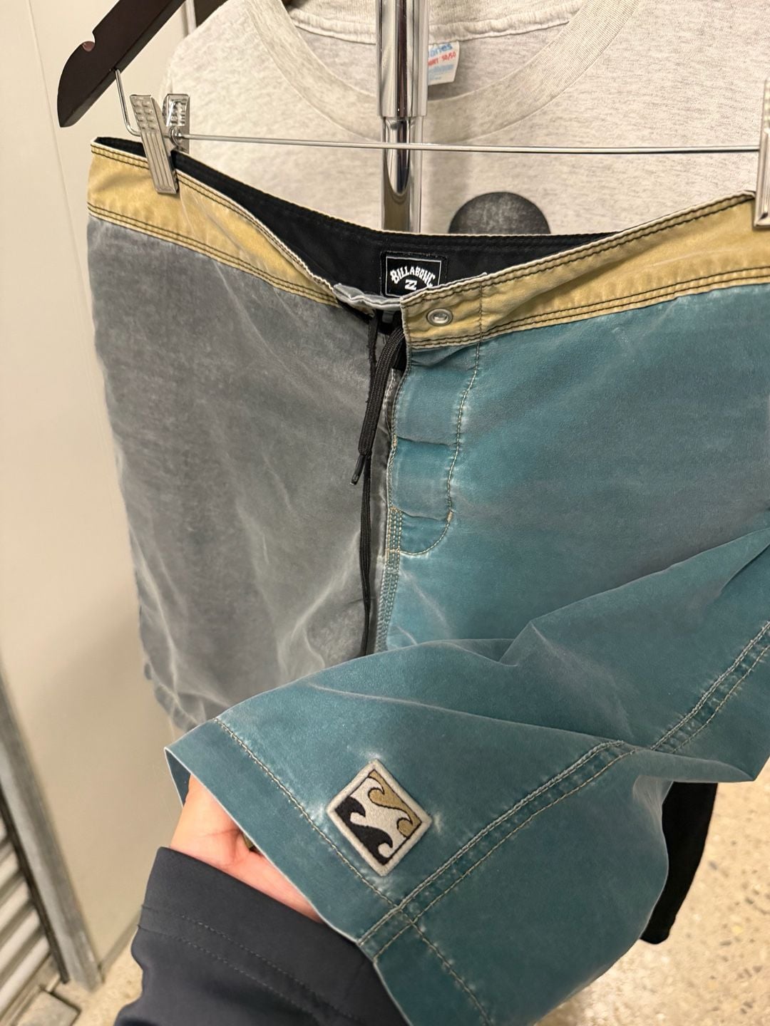 Billabong Colorblock Board Shorts Size 31 4