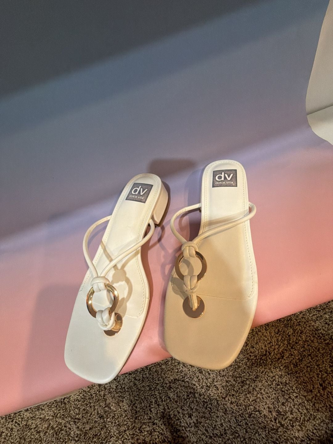 DV Dolce Vita Naomie White Thong Sandals Size 8.5 4