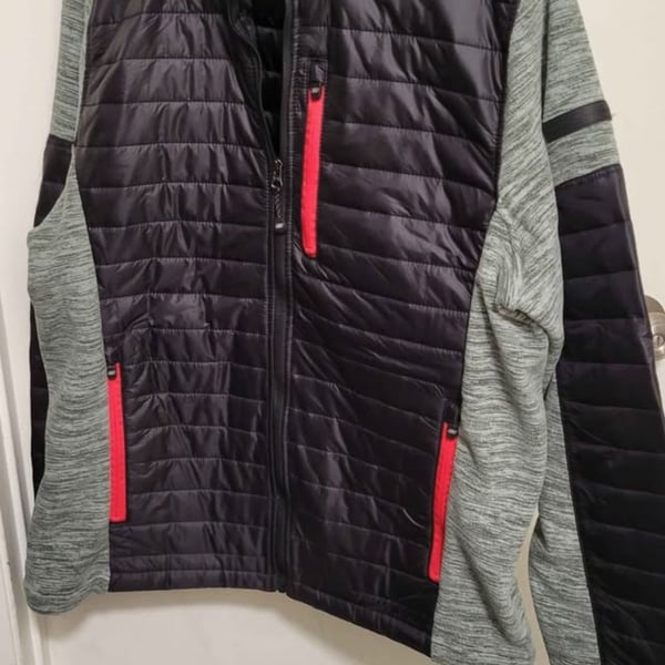 Skechers Men's Hybrid Quilted Full Zip Jacket Size Large