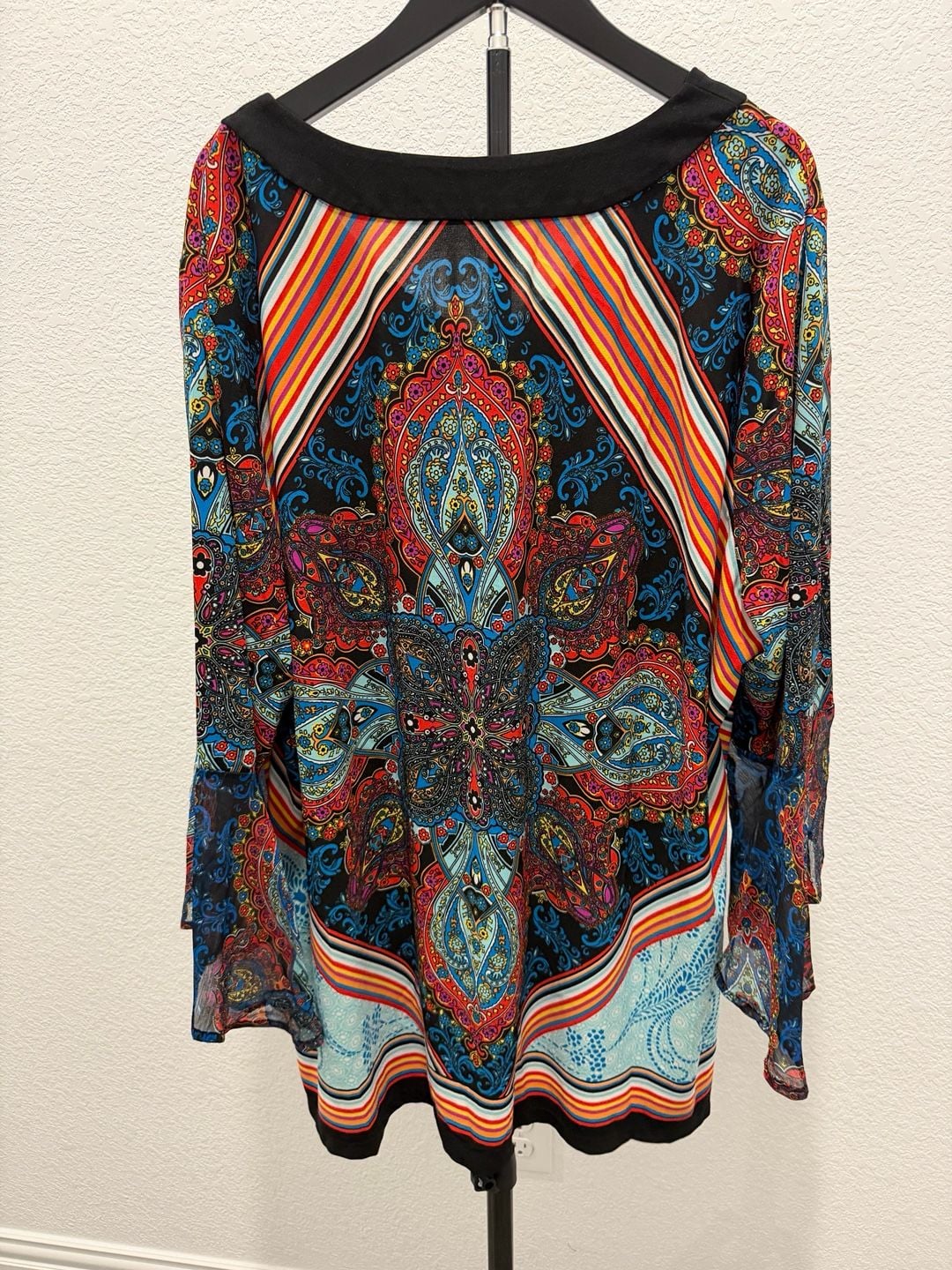 Caleesa Paisley Print V-Neck Tunic Top 2X 6