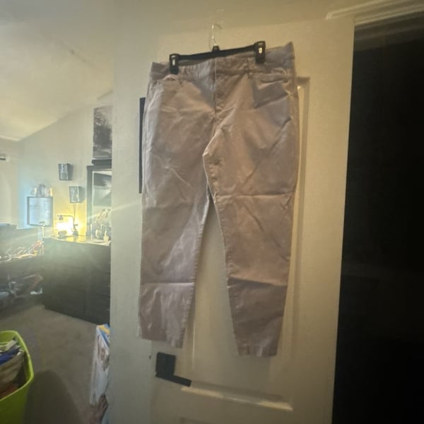 Old Navy Mid-Rise Skinny Chino Pants Tan