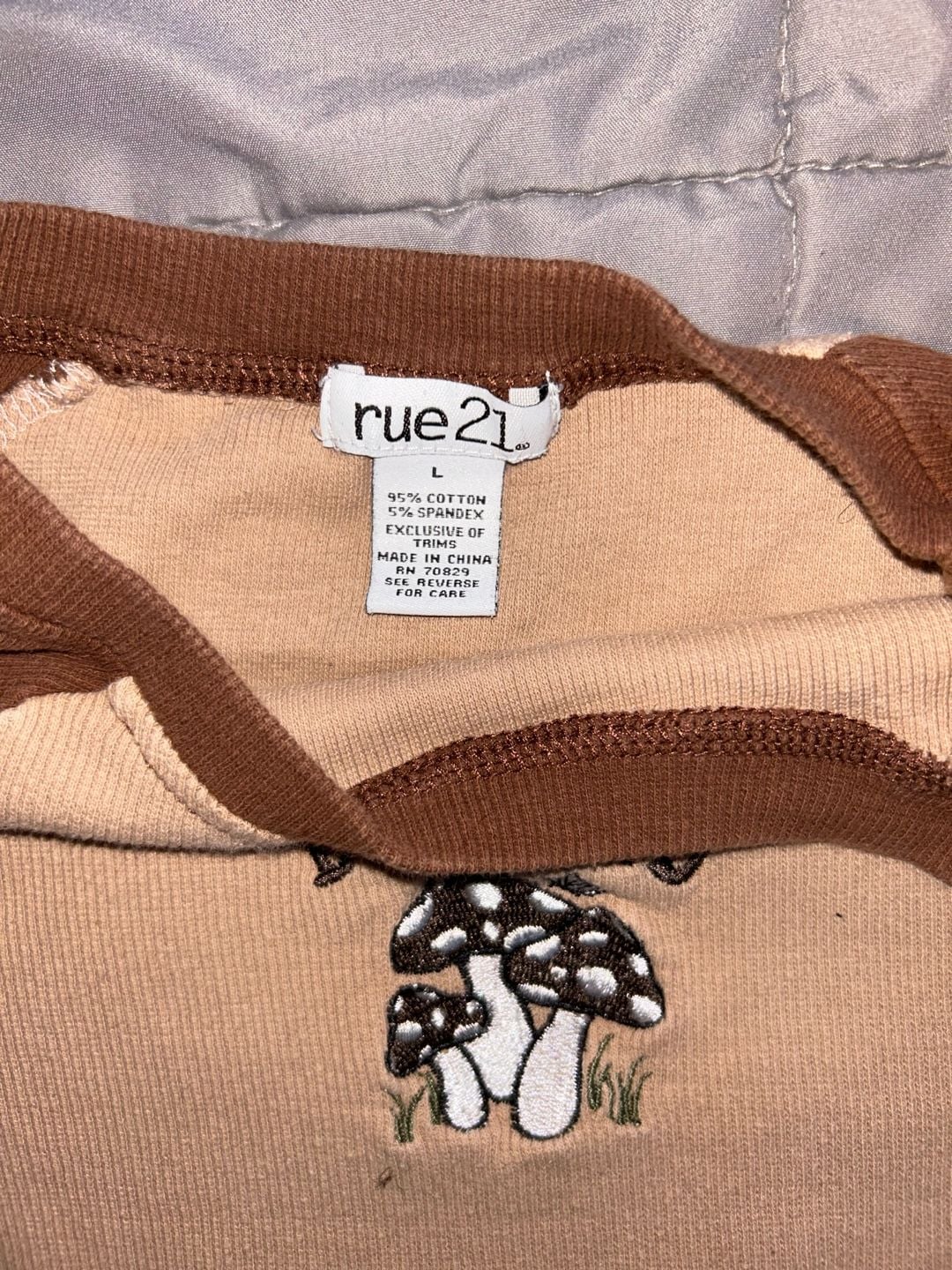 rue21 Be Kind Mushroom Embroidered Ribbed Raglan Crop Top Size L 3