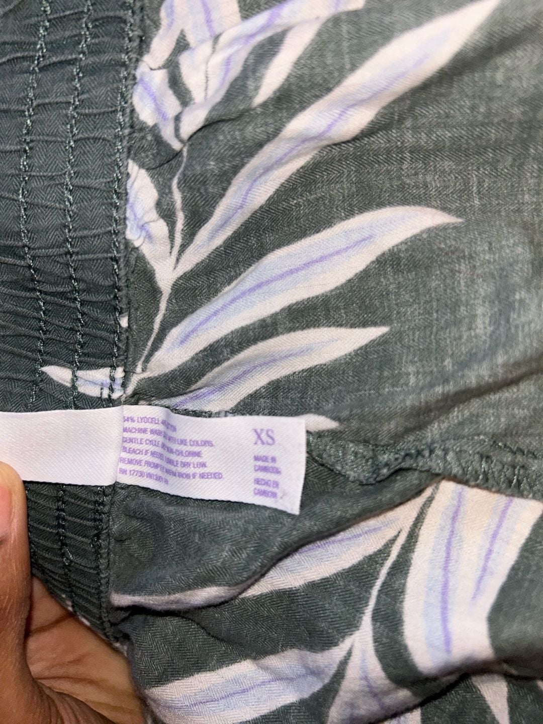 Stars Above Women's XS Leaf Print Pajama Set 8