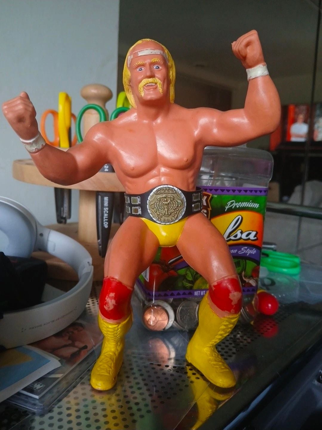 Vintage 1980s LJN WWF Hulk Hogan Wrestling Figure 2