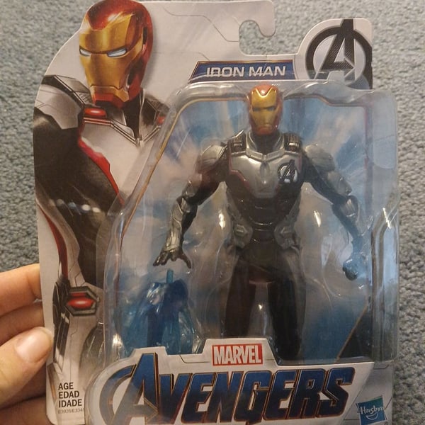 Hasbro Marvel Avengers Iron Man Action Figure E3926