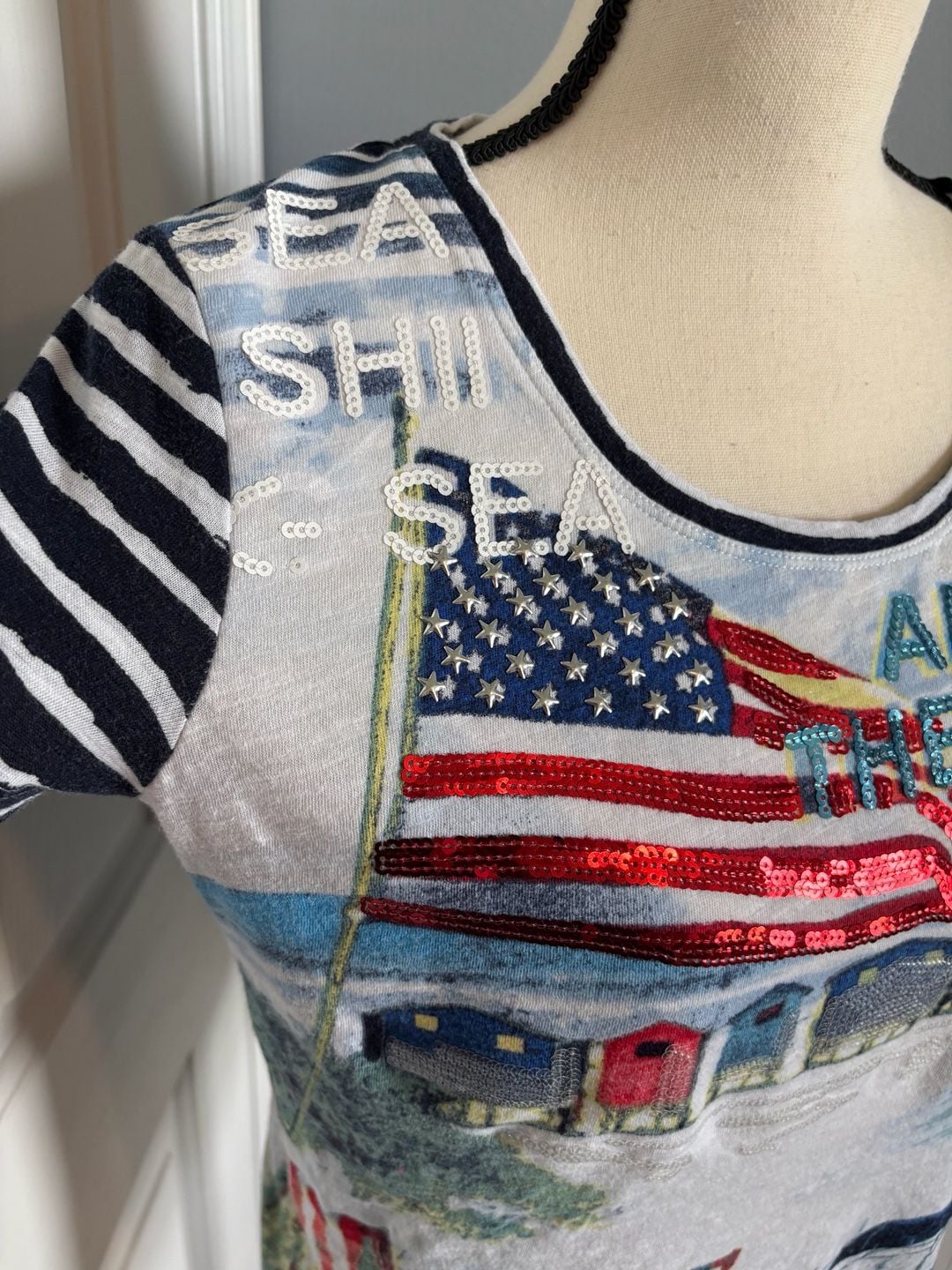 Onque Casual America The Beautiful Sequin Graphic T-Shirt Size PL 4