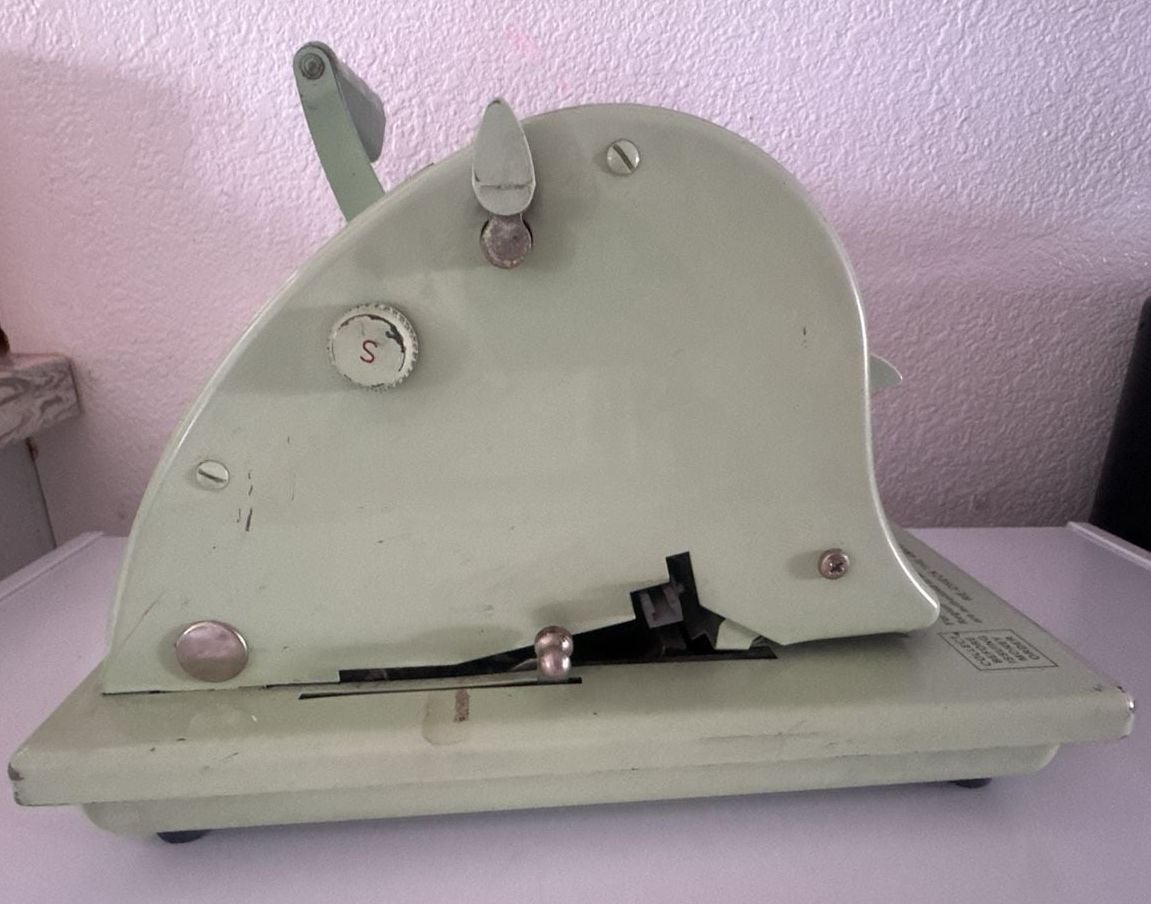Vintage Paymaster Ribbon Writer Check Protector Machine 11