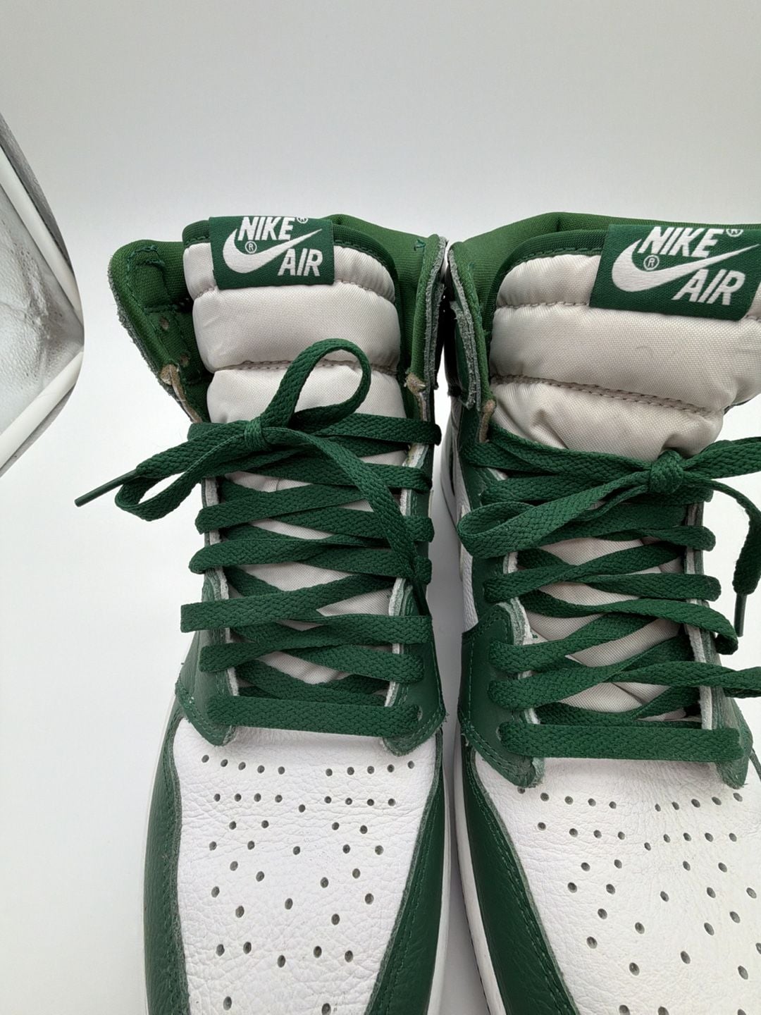 Nike Air Jordan 1 Retro High OG Gorge Green Size 11 5