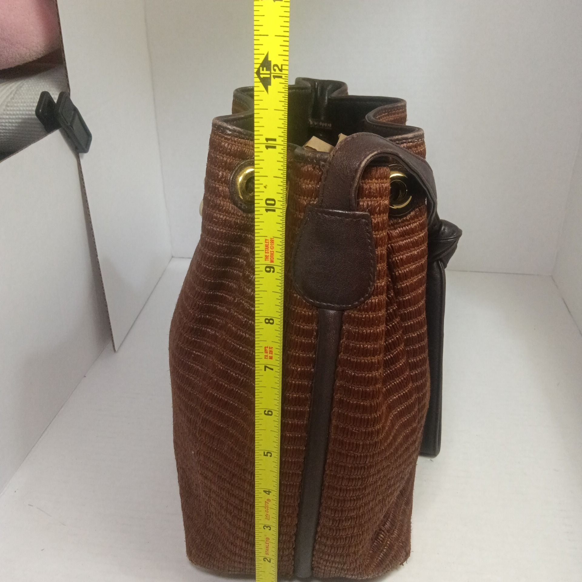 Susan Gail Vintage Brown Woven Straw Bucket Bag 11