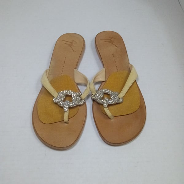 Giuseppe Zanotti Crystal Embellished Suede Thong Sandals Size 7.5B
