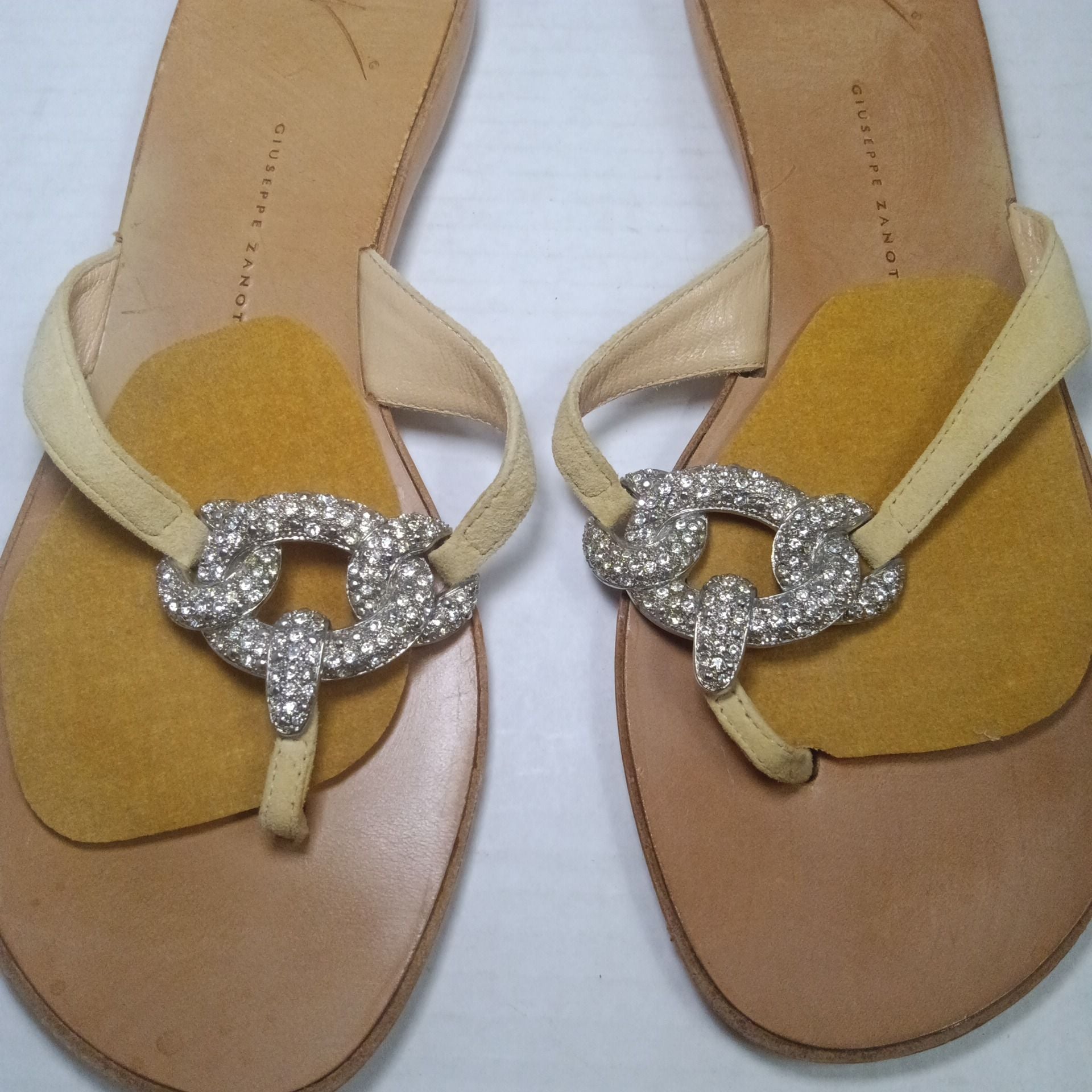 Giuseppe Zanotti Crystal Embellished Suede Thong Sandals Size 7.5B 4