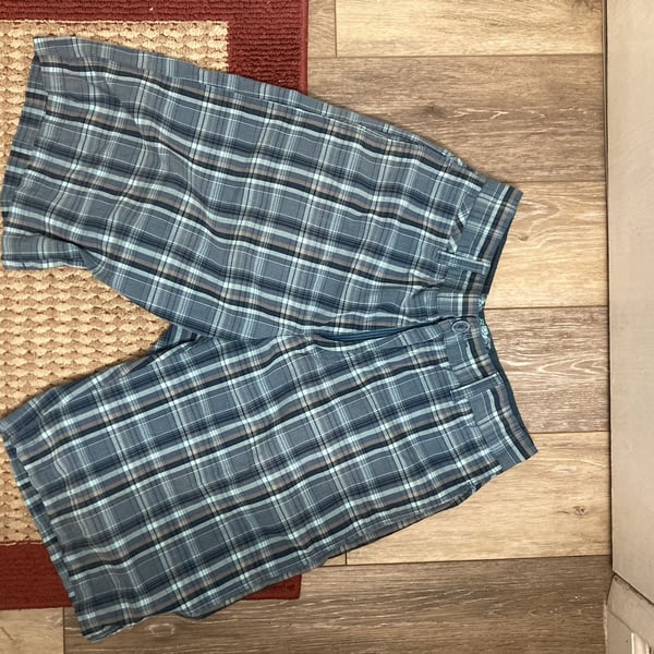 Micros Homegrown Los Angeles Plaid Shorts Size 32