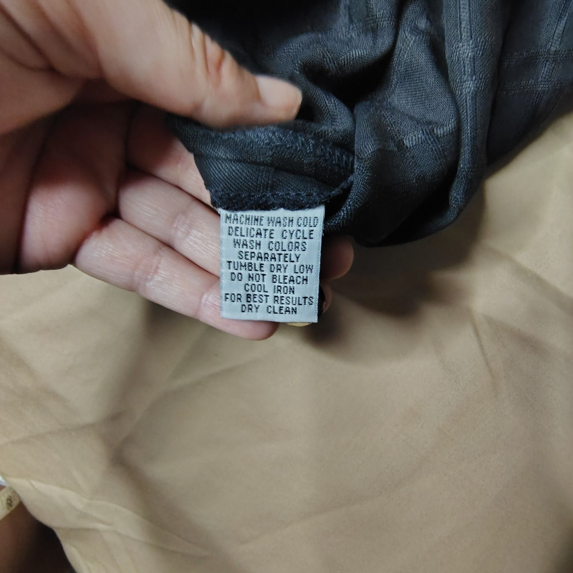 Tommy Bahama Men's XL Black 100% Silk Short Sleeve Button Down Shirt 9