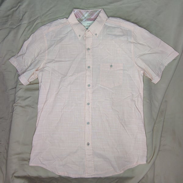Weatherproof Vintage Men's Size M Short Sleeve Button Down Shirt Peach